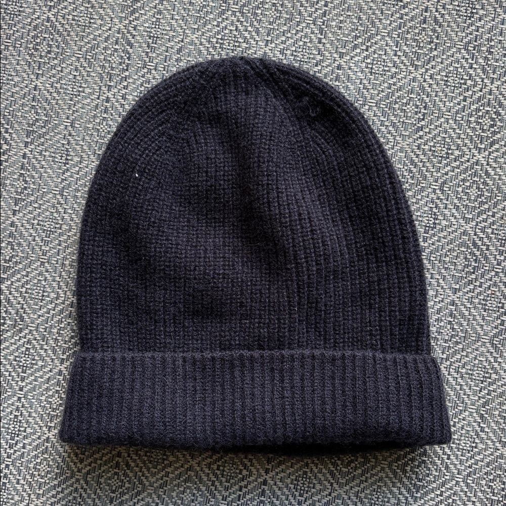 BNWT COS 100% Cashmere Tuque/Beanie
